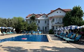 Tugay Hotel  2*